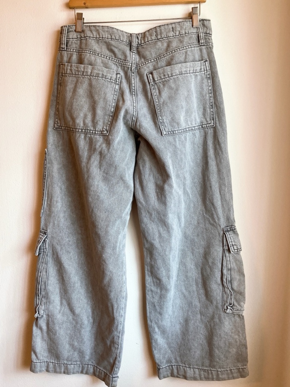 🏁Wild Fable Mid-Rise Wide-Leg Baggy Cargo Jeans Size 8 (Medium) - Picture 4 of 9